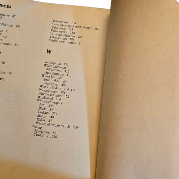 Chilton Repair Manual Ford Mercury Full Size Cars 1968 thru 1992 Repair Book - Picture 15 of 16